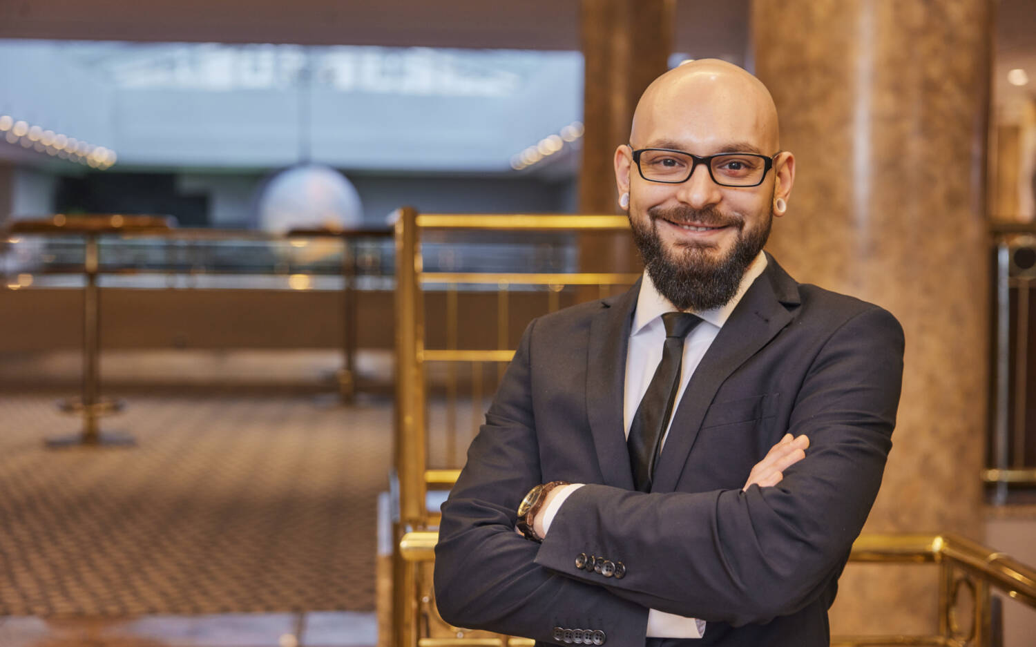 Aldin Palata ist Barchef im Grand Elysée Hamburg  / ©Grand Elysée Hamburg