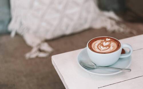 Bali-Vibes direkt im Grindel: Hanging Out Café / ©Unsplash/Content Pixie