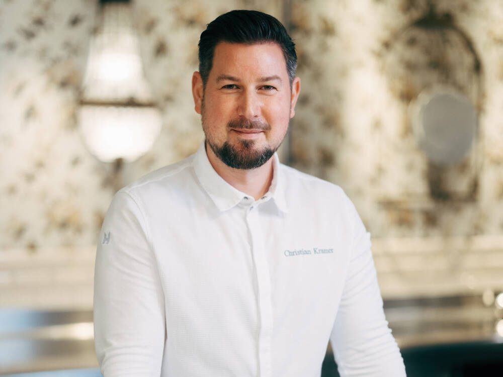 Christian Kramer ist Patissier im Hotel Vier Jahreszeiten /©Max Arens