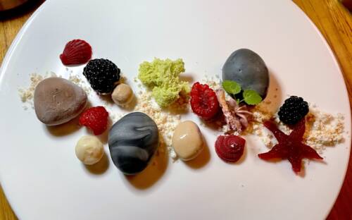 Das Signature-Dessert „Mamas Strandspaziergang" sorgt für höchsten Gaumengenuss bei unseren Testern / ©Peter Wagner/foodbild