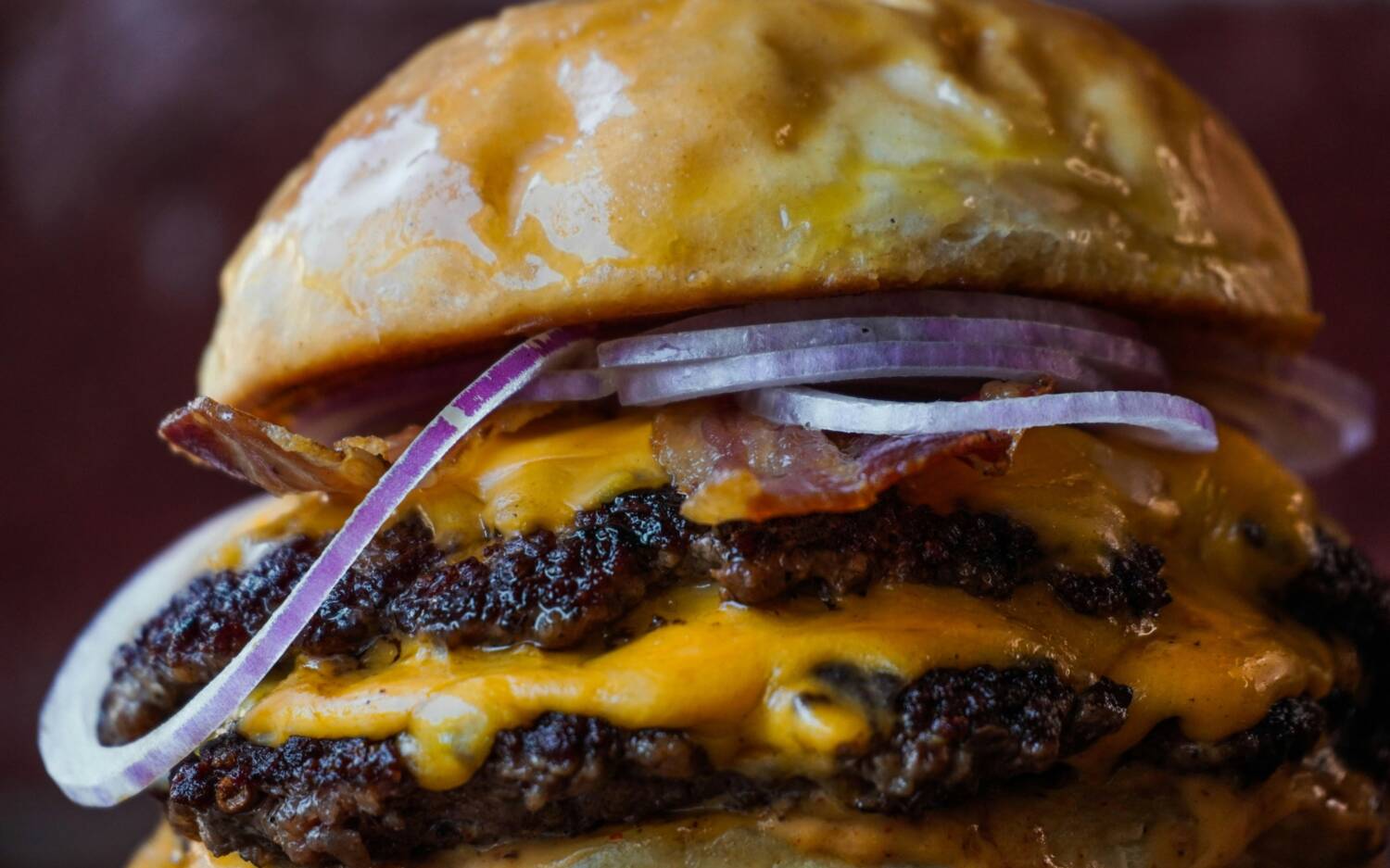 Der Smash-Burger-Trend geht weiter in Neugraben mit Smash Mood / ©Unsplash/Manu Ros