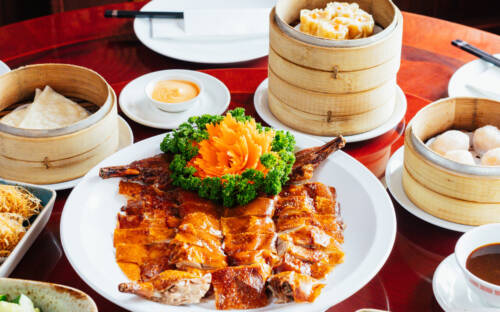 Im Dim Sum Haus, dem ältesten chinesischen Restaurant Hamburgs, gibt es traditionelle Pekingente / ©Julia Schumacher