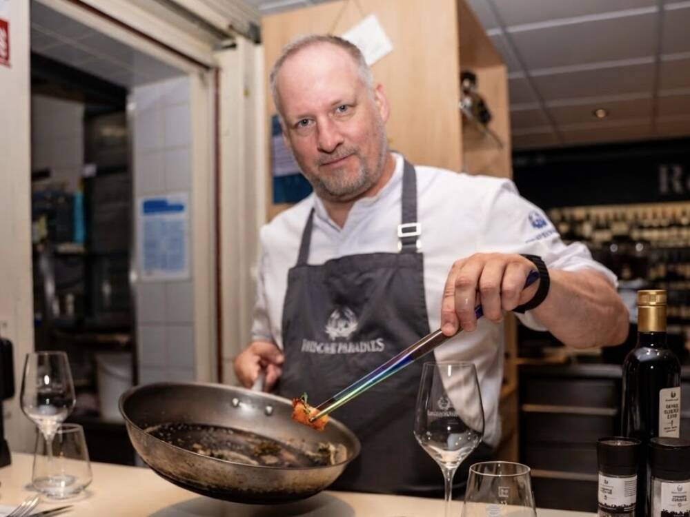 Ivan Pagel ist Koch im FrischeParadies / ©Szene Studios