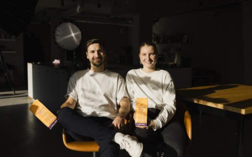 Mona Kloss und Arian Lischetzki haben Mangala Chai 2022 nach einer Reise durch Australien und Indien gegründet /©Alexander Norek