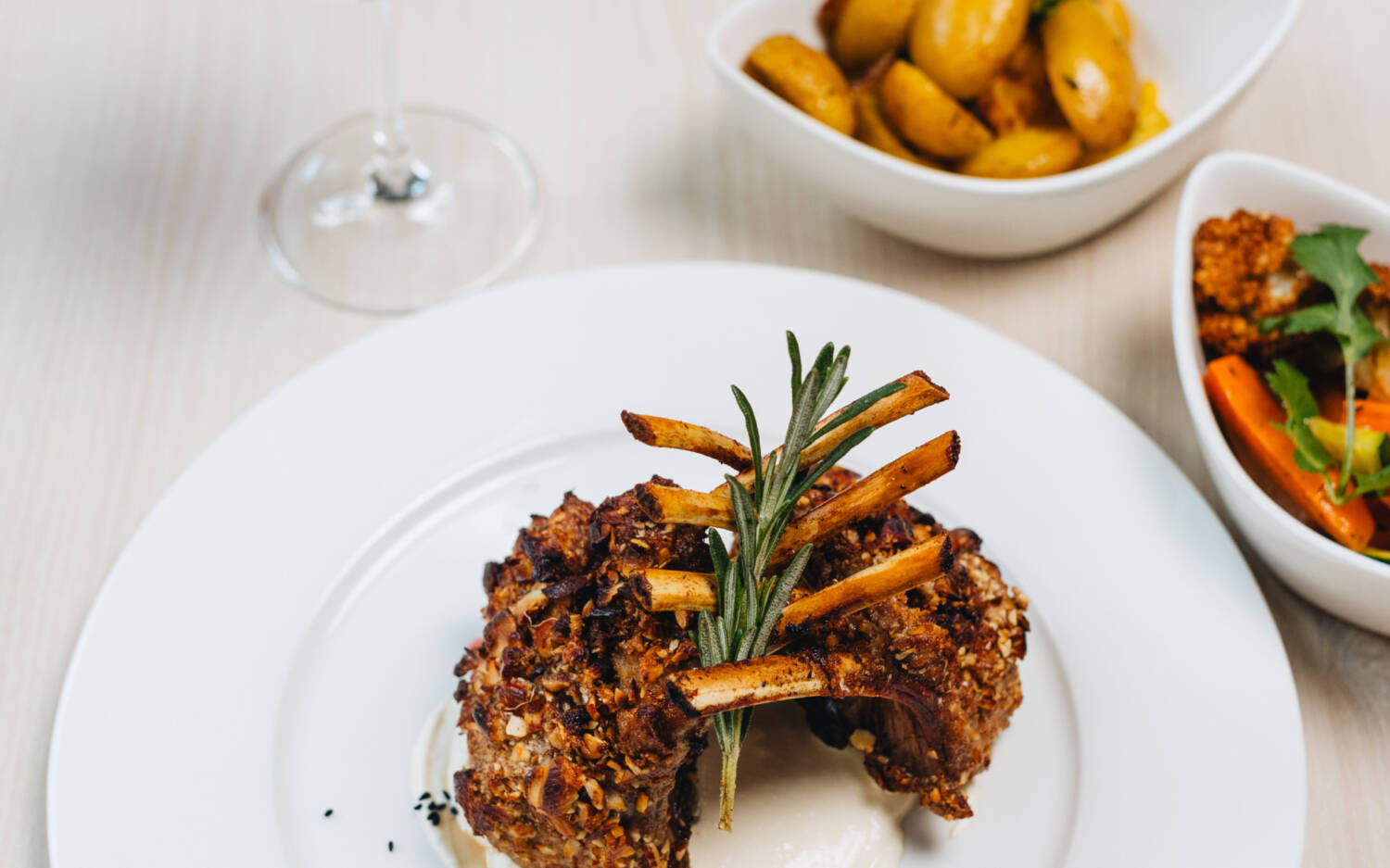Spareribs mit knuspriger Crunch-Panade / ©Julia schumacher