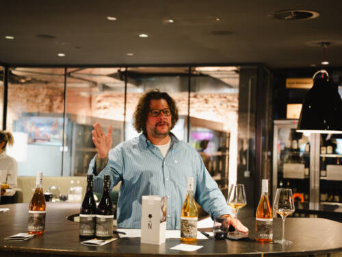 Björn Schwabe bringt mit Artisans Fusions ein neues alkoholfreies Produkt auf den Markt / © Sarah Buth