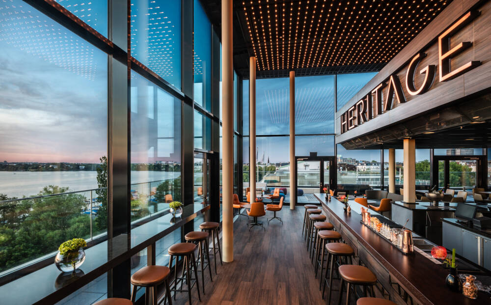 Freier Blick auf die Alster aus Heritage und Rooftop-Bar/  ©MHP Hotel AG