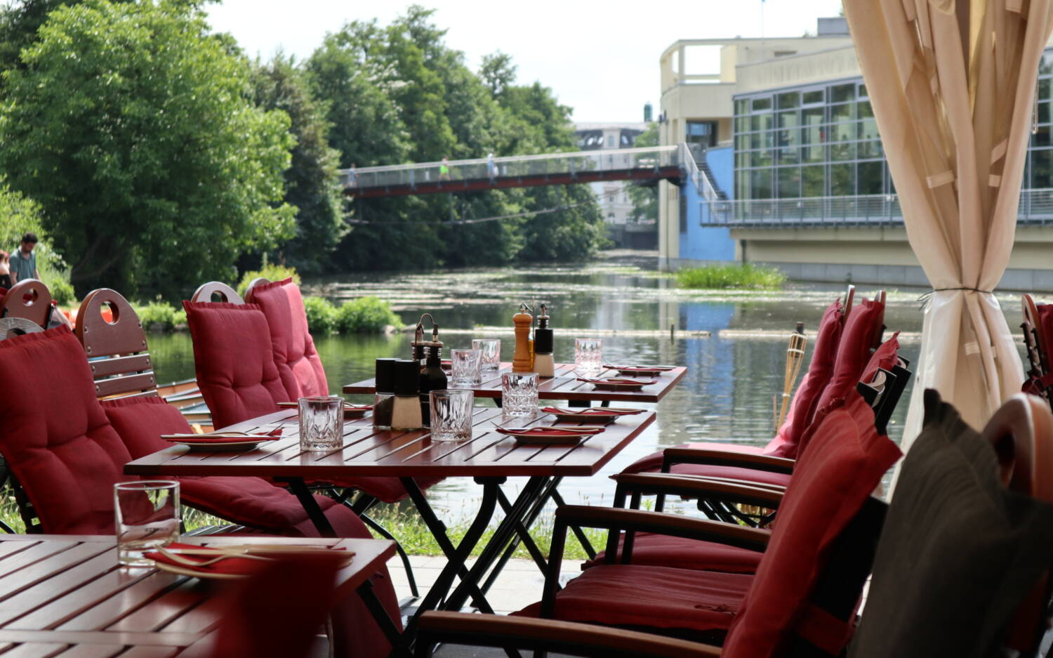 Im Locanda Riva gibt es italienische Küche direkt am Billeufer mit Blick auf das Billebad / ©Alina Fedorova