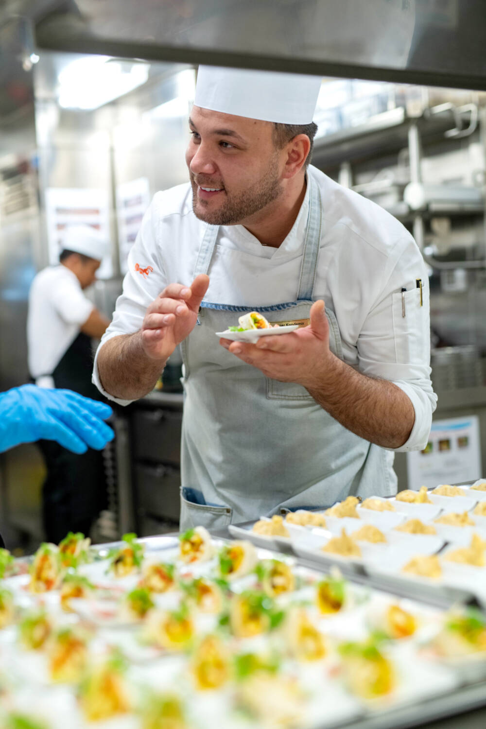 In der Küche von Kreuzfahrtschiffen wird viel Wert  auf akkurates Arbeiten gelegt / ©sea chefs 