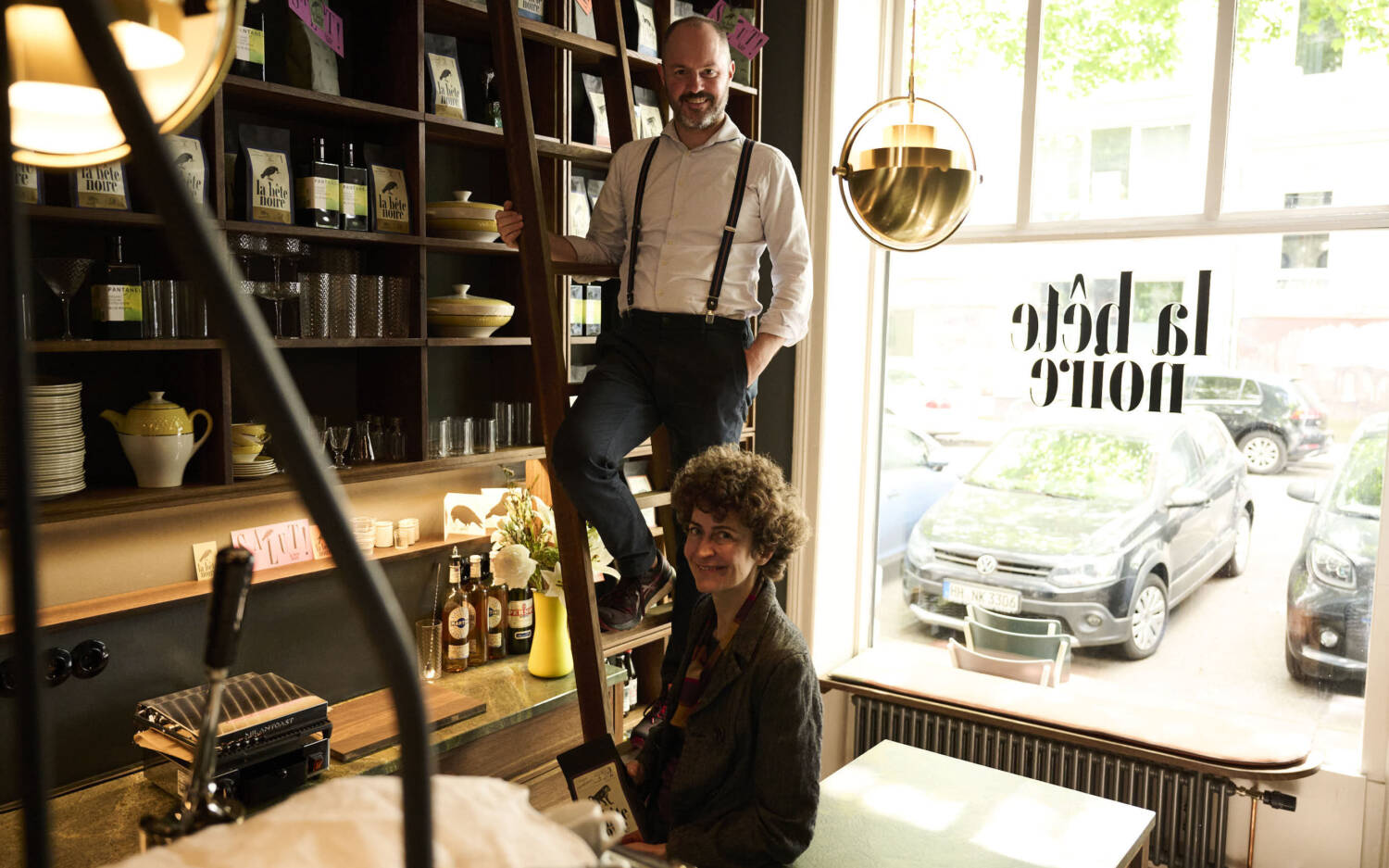 Susanne Walter und Christoph Mauermann in ihrem Café la bête noire in Eimsbüttel / ©Astrid Grosser