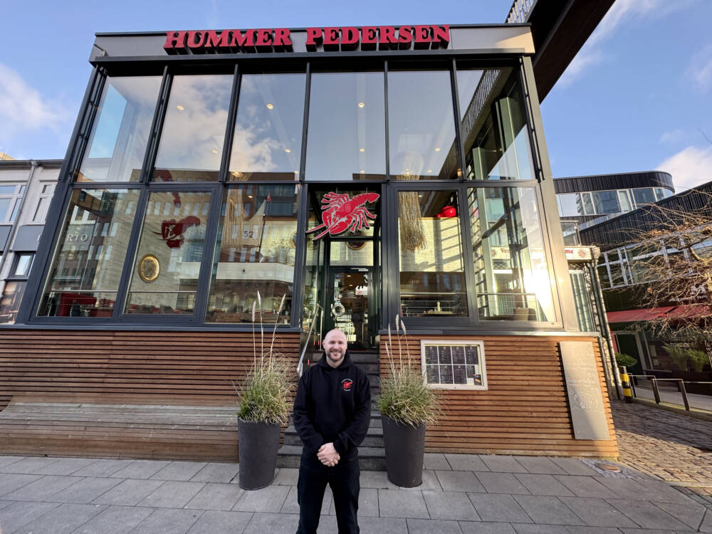 Ab Januar 2027 übernimmt Geschäftsführer von Hummer Pedersen  Karl Niehusen das Fischgeschäft am Eppendorfer Baum / ©Alina Fedorova