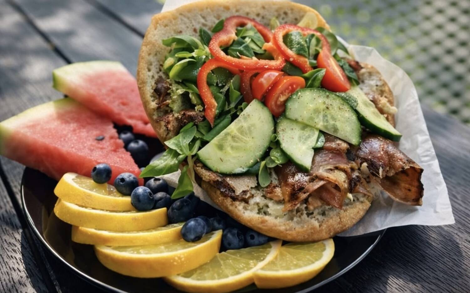 Der glutenfreie Döner steht einem klassischen in nichts nach – auch die Optik überzeugt / ©Melek Güven