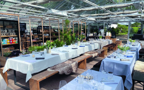 In Hamburg und Umgebung können Feste unter freiem Himmel gefeiert werden – etwa im Gewächshaus von Hygge – the farm / ©René Supper